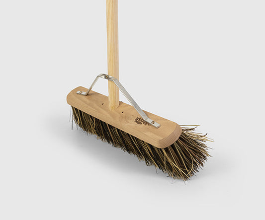 Platform Broom - Industrial Stiff - H8/3 with fitted handle